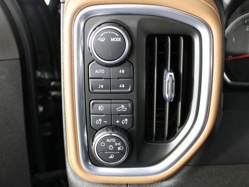 Used 2023 Chevrolet Silverado 2500 High Country w/ Safety Package II image 24