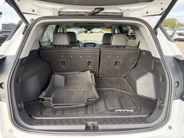 Used 2022 GMC Terrain AT4 w/ Tech Package AWD/4WD image 8