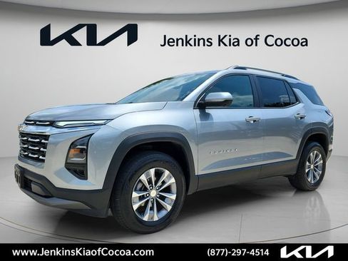 Used 2025 Chevrolet Equinox LT w/ Convenience Package II AWD/4WD image 9