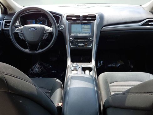 Used 2018 Ford Fusion SE w/ Fusion SE Technology Package FWD image 40