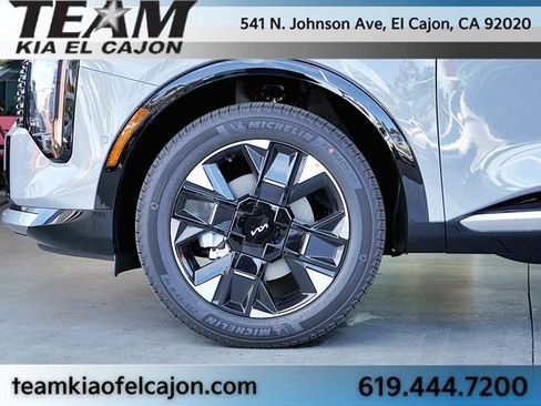 New 2026 Kia Sportage SX image 7