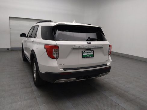 Used 2020 Ford Explorer XLT w/ Equipment Group 202A AWD/4WD image 5