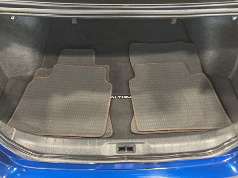 Used 2024 Nissan Altima 2.5 SR w/ SR Premium Package image 28