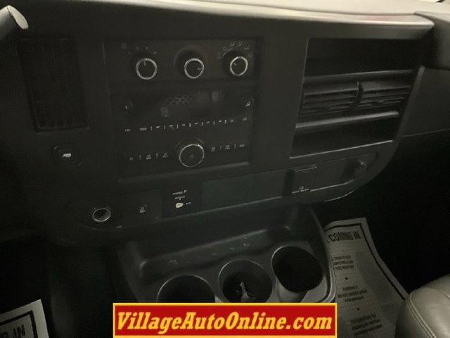 Used 2017 Chevrolet Express 2500 RWD image 16