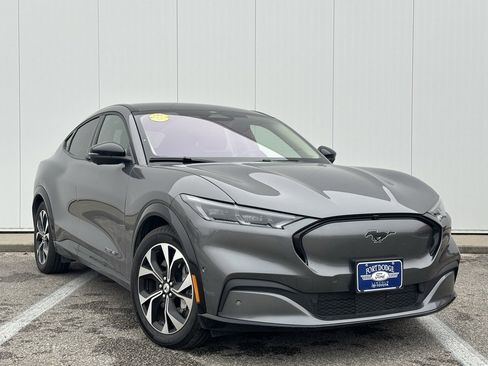 Used 2021 Ford Mustang Mach-E Premium image 6