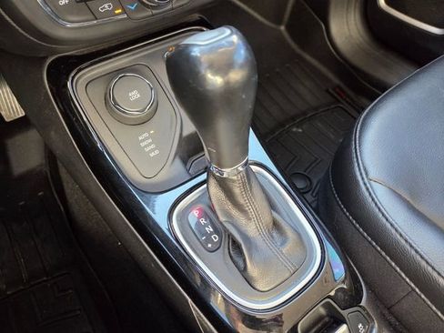 Certified 2019 Jeep Compass Altitude image 30