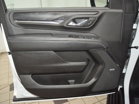 Used 2024 GMC Yukon XL Denali AWD/4WD image 49