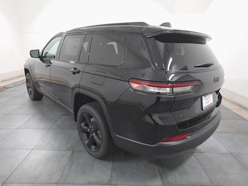 New 2025 Jeep Grand Cherokee L Altitude image 3