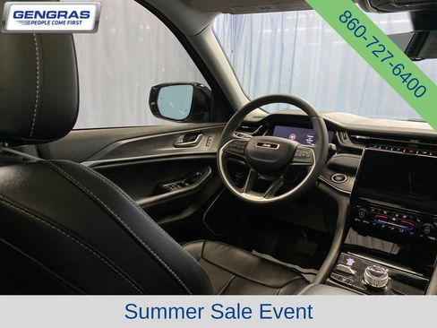 Used 2024 Jeep Grand Cherokee Limited 4xe AWD/4WD image 39