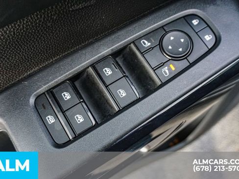 Used 2025 Nissan Pathfinder SV image 48