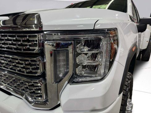 Used 2021 GMC Sierra 3500 Denali w/ Denali Ultimate Package image 10