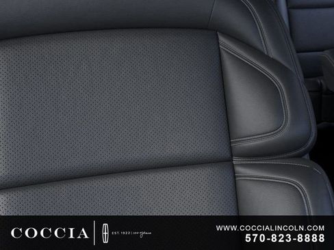 New 2025 Lincoln Navigator Reserve w/ Jet Appearance Package image 16