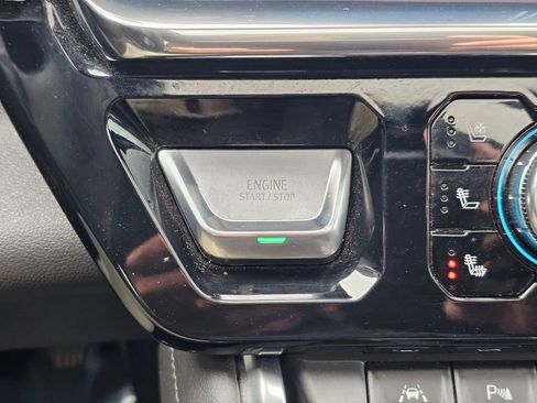 Used 2025 GMC Sierra 1500 Denali w/ Denali Reserve Package AWD/4WD image 35
