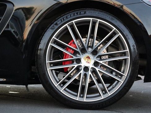 Used 2018 Porsche 718 Boxster S image 53