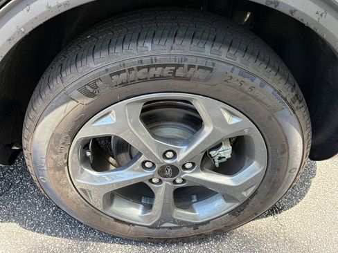 Used 2025 Ford Escape ST-Line AWD/4WD image 9