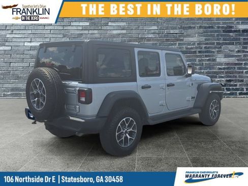 Used 2024 Jeep Wrangler Unlimited Sport AWD/4WD image 6