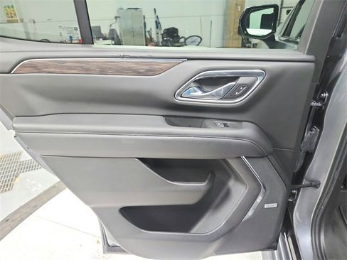 Used 2021 Chevrolet Tahoe LT w/ LT Signature Plus Package image 41