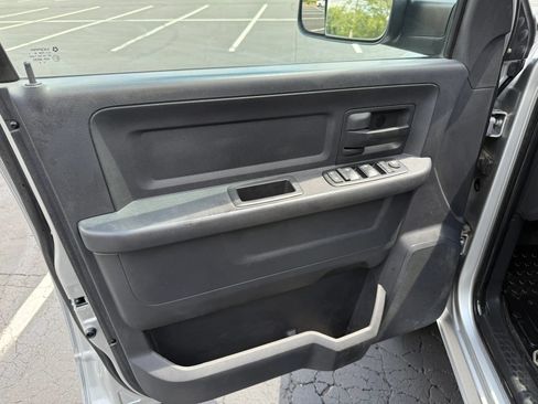 Used 2012 RAM 3500 ST w/ ST Decor Group AWD/4WD image 15