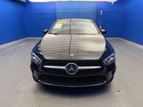 Used 2019 Mercedes-Benz A 220 4MATIC image 3