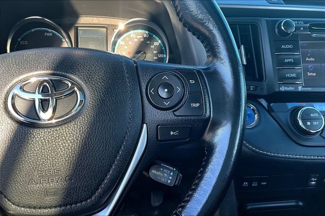 Used 2018 Toyota RAV4 XLE AWD/4WD image 11