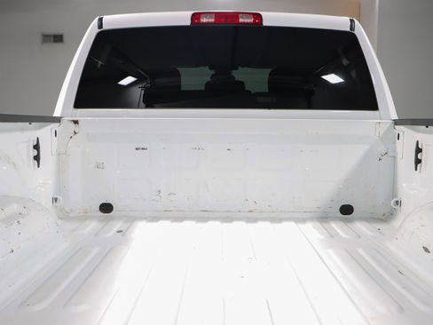 Used 2022 RAM 2500 Big Horn w/ Cold Weather Group image 30