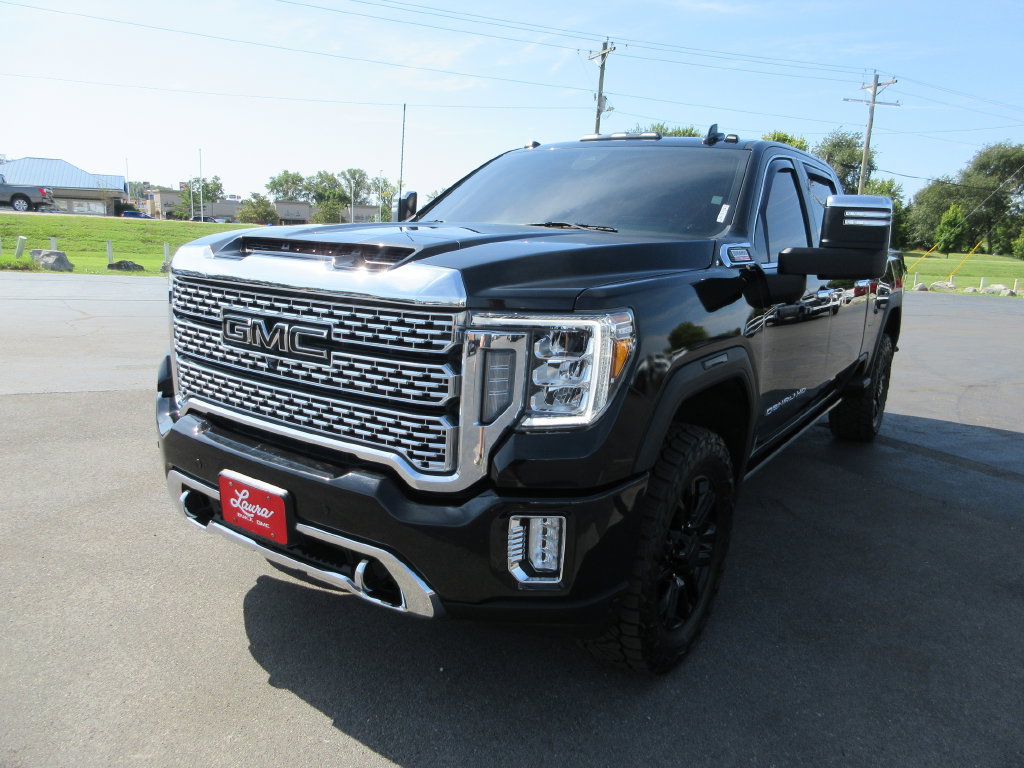 Used 2023 GMC Sierra 2500 Denali w/ Denali Black Diamond Edition AWD/4WD image 11