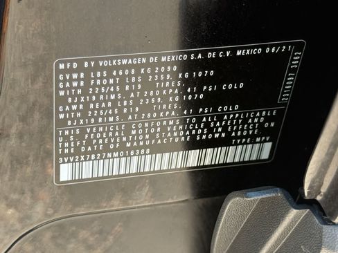 Used 2022 Volkswagen Taos SEL w/ Panoramic Sunroof Package AWD/4WD image 24