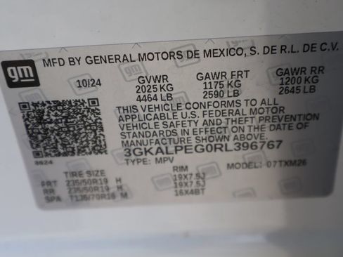 Certified 2024 GMC Terrain SLT w/ Infotainment Package II FWD image 53