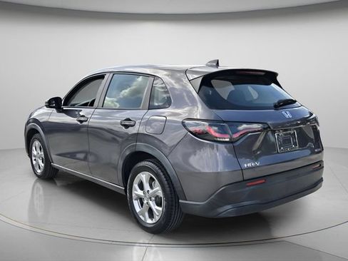 Used 2023 Honda HR-V LX image 8
