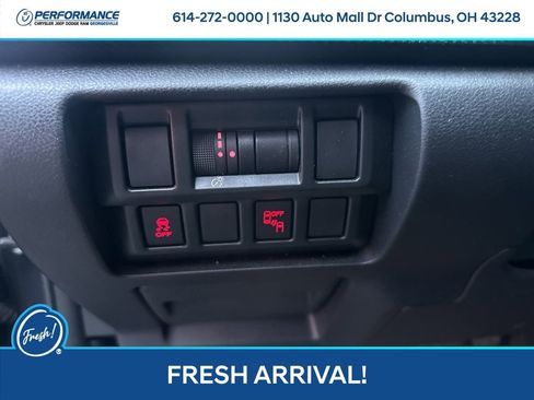 Used 2019 Subaru Crosstrek 2.0i Premium w/ Moonroof Package image 15