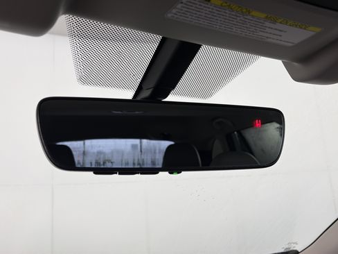 Used 2021 Subaru Outback Limited image 32