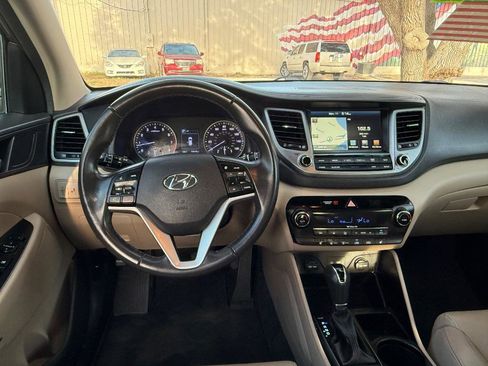 Used 2017 Hyundai Tucson Limited image 10