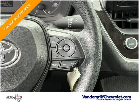 Used 2025 Toyota Corolla LE FWD image 14
