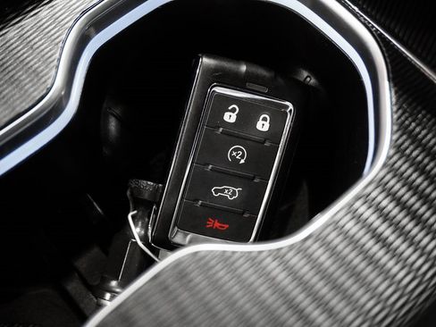 Certified 2025 Jeep Grand Cherokee Laredo w/ Luxury Tech Group I image 30