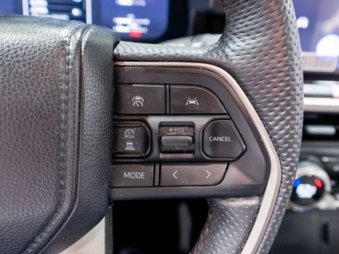 Used 2024 Toyota Tacoma Limited w/ Limited Package (LT) image 30