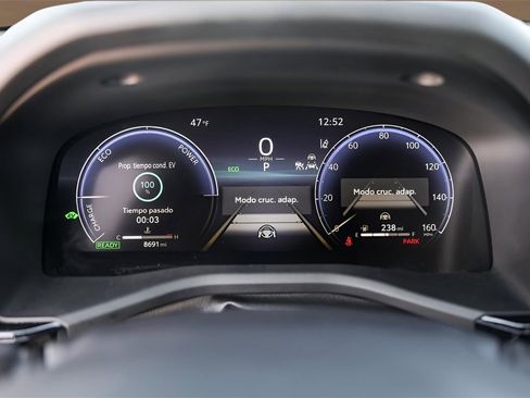 Used 2025 Toyota Camry XSE image 11