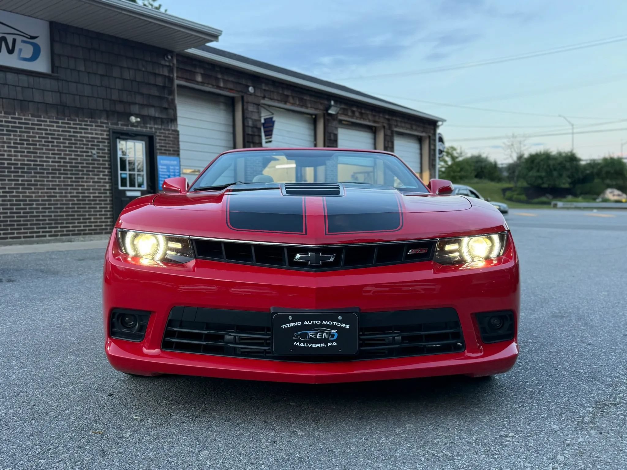 Used 2015 Chevrolet Camaro SS w/ RS Package RWD image 8