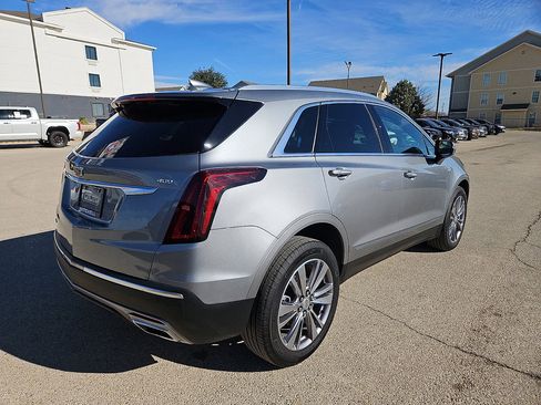 Used 2025 Cadillac XT5 Premium Luxury image 5