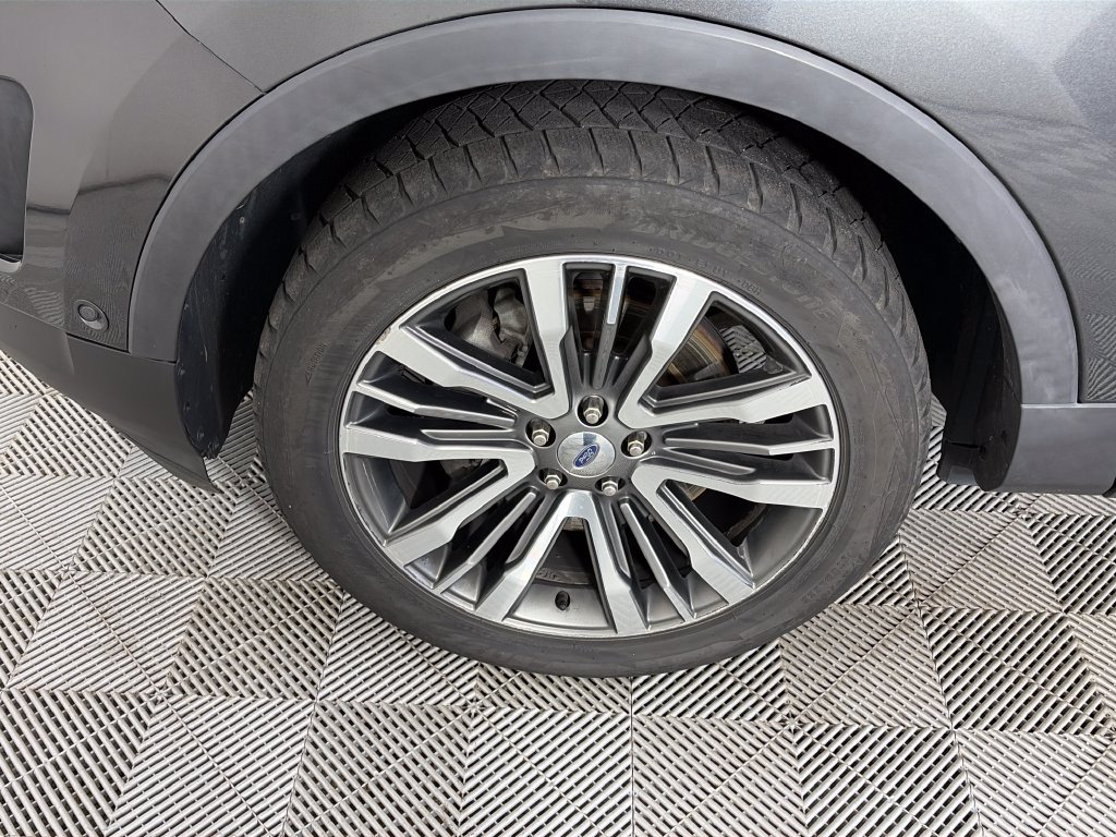 Used 2017 Ford Explorer Platinum AWD/4WD image 8