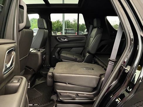 Used 2023 Chevrolet Tahoe Z71 w/ Z71 Off-Road Package AWD/4WD image 28