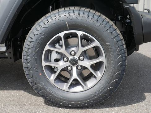 Used 2024 Jeep Wrangler Sport S image 12