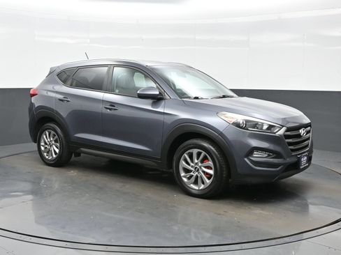 Used 2016 Hyundai Tucson SE w/ Option Group 02 FWD image 8