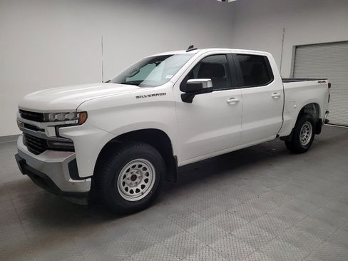 Used 2020 Chevrolet Silverado 1500 LT w/ Trailering Package AWD/4WD image 2