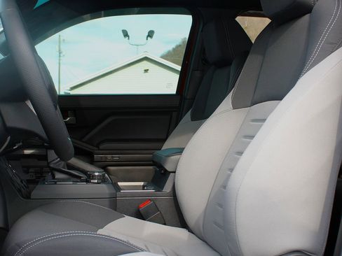 Used 2025 Toyota Tacoma SR5 image 18