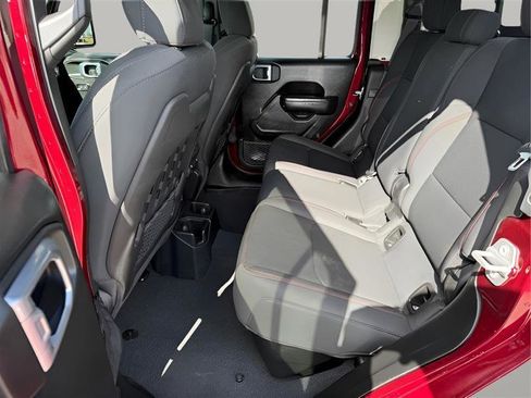 Used 2021 Jeep Gladiator Rubicon image 29