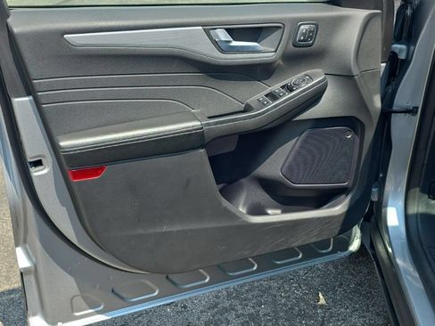 Certified 2024 Ford Escape Platinum AWD/4WD image 16