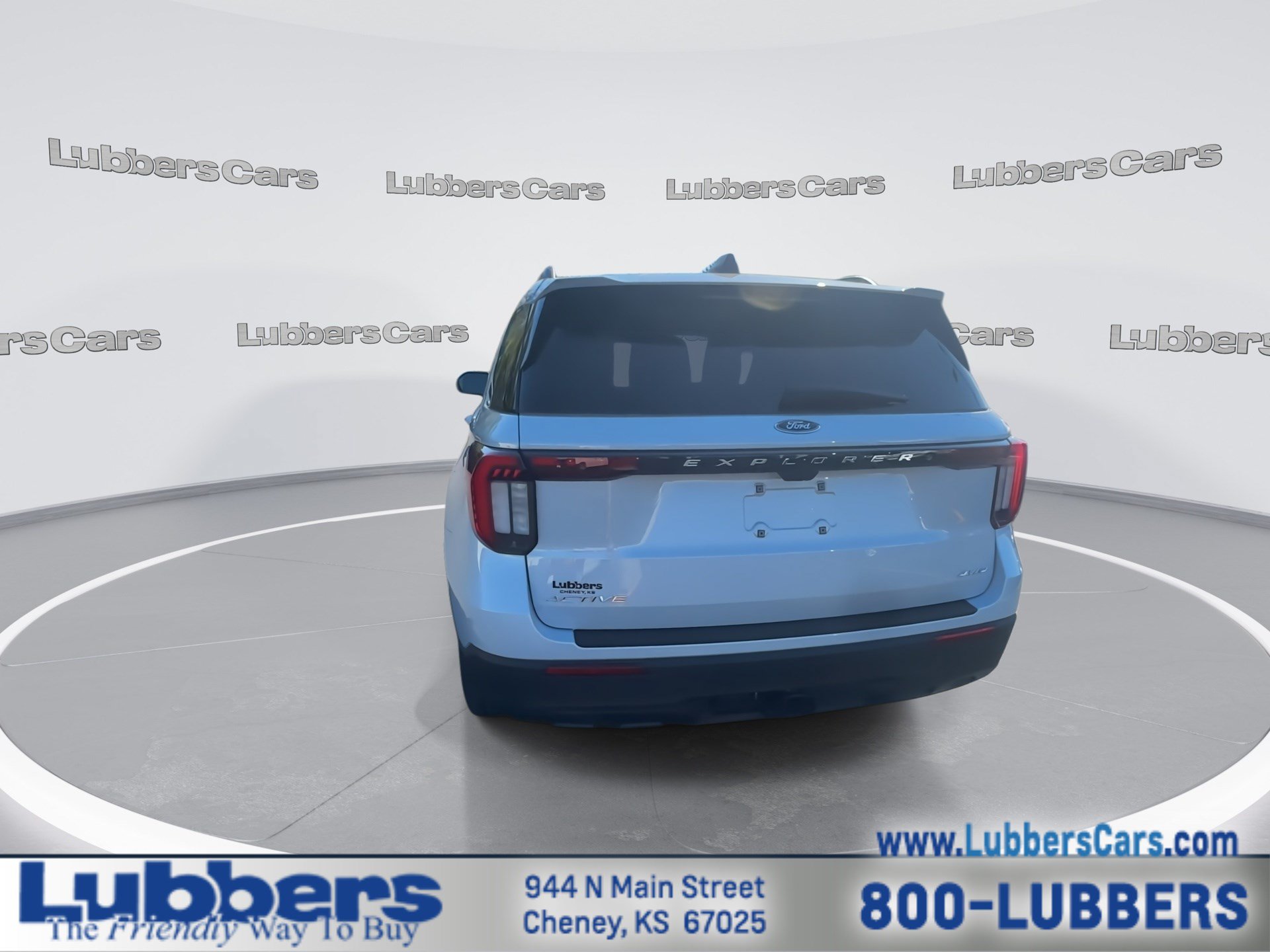 Used 2026 Ford Explorer Active AWD/4WD image 7