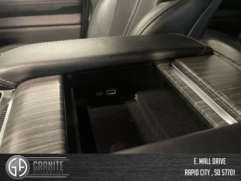 Used 2024 Jeep Wagoneer Series II AWD/4WD image 35