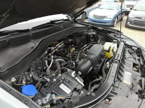 Certified 2024 Ford Explorer XLT w/ Equipment Group 202A AWD/4WD image 42