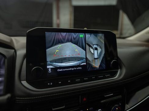 Used 2023 Nissan Rogue SL w/ SL Premium Package image 27